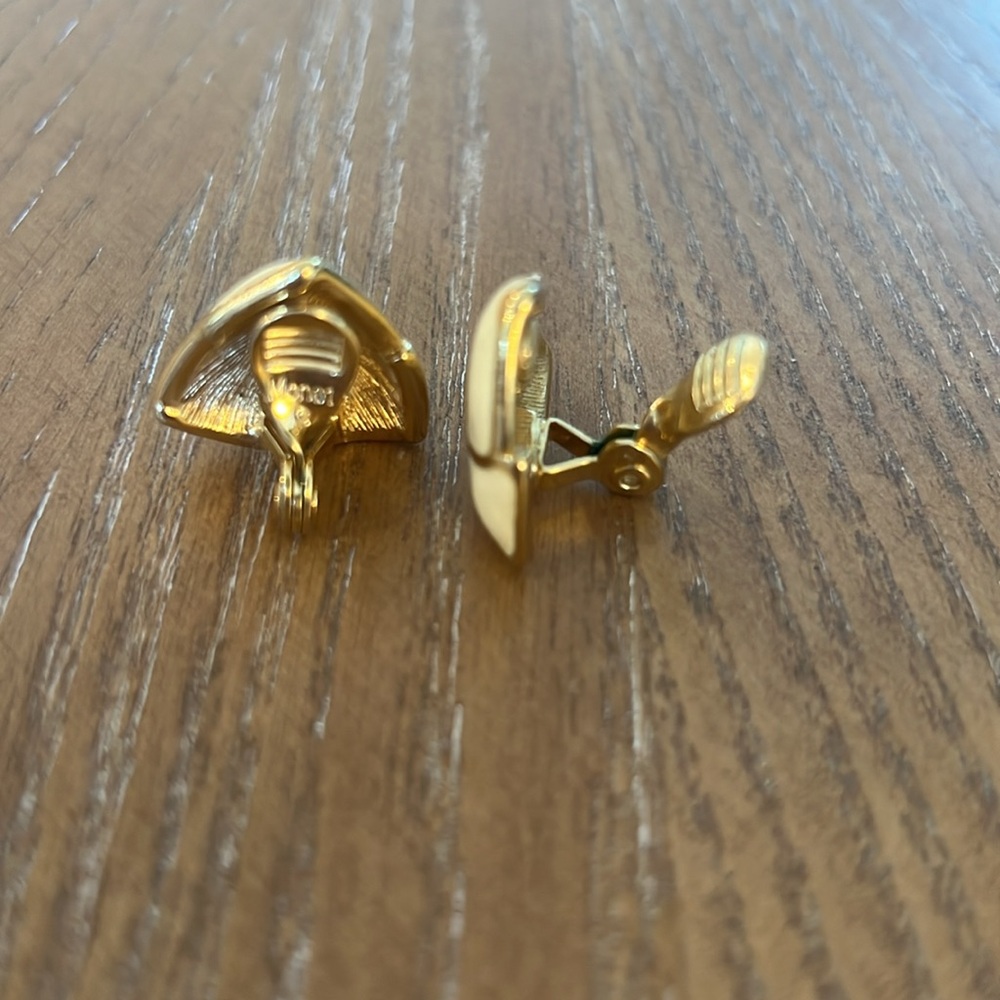Vintage Monet Clip On Earrings - Picture 5 of 6